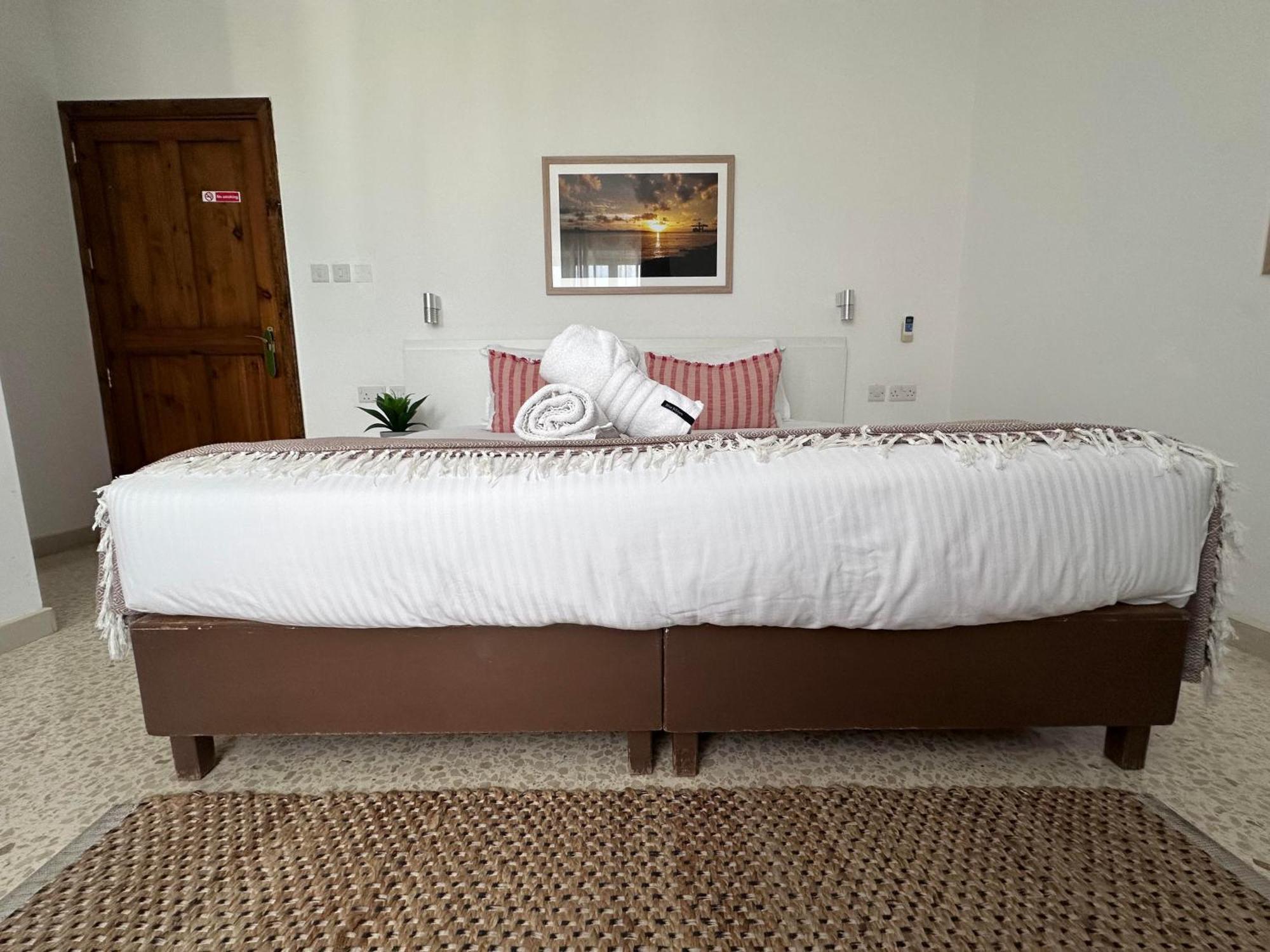 The Beach House Birżebbuġa Kültér fotó